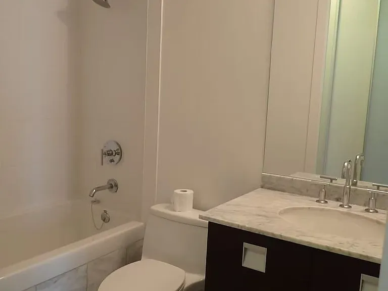 33 Charles St E #1912 — Photo 9