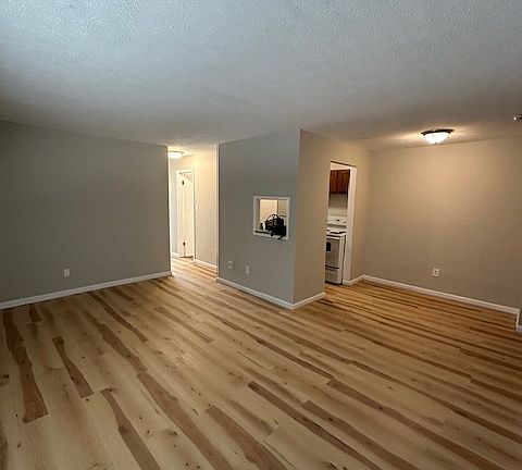 2nd image of 1303 Cove Ave APT 204