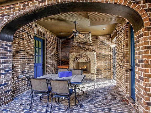 3rd image of 3674 Shady Creek Ct