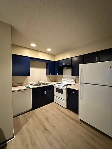 520 Bellarmine Dr E #10 Photo 1