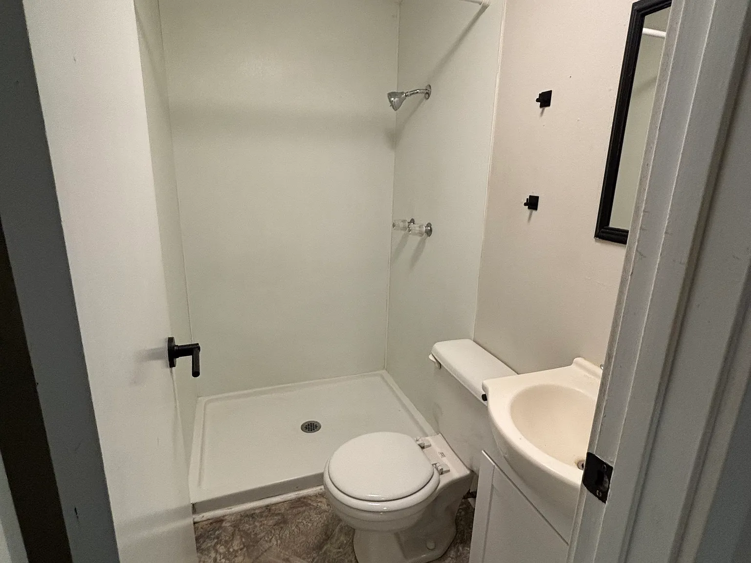 1 bed, 490 sqft, $995 — Photo 4