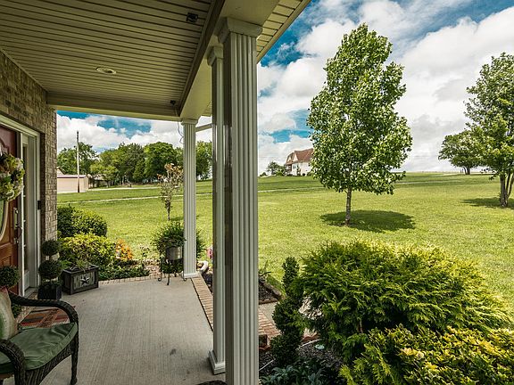 2nd image of 1273 Lauderdale Ln