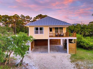 988 W Bay Shore Dr, Eastpoint, FL 32328