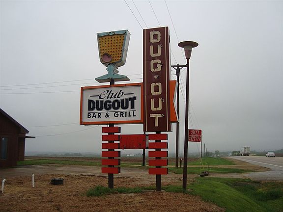 2nd image of 3877 Highway 61