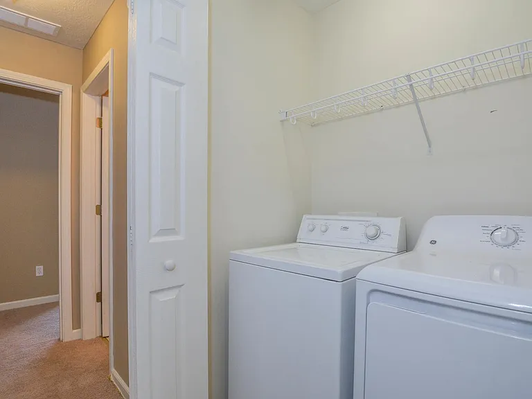 1443 W Westwind Ct — Photo 6