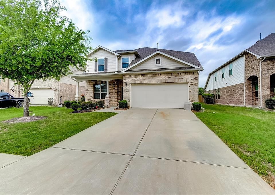 1st image of 6026 Gracys Landing Ln
