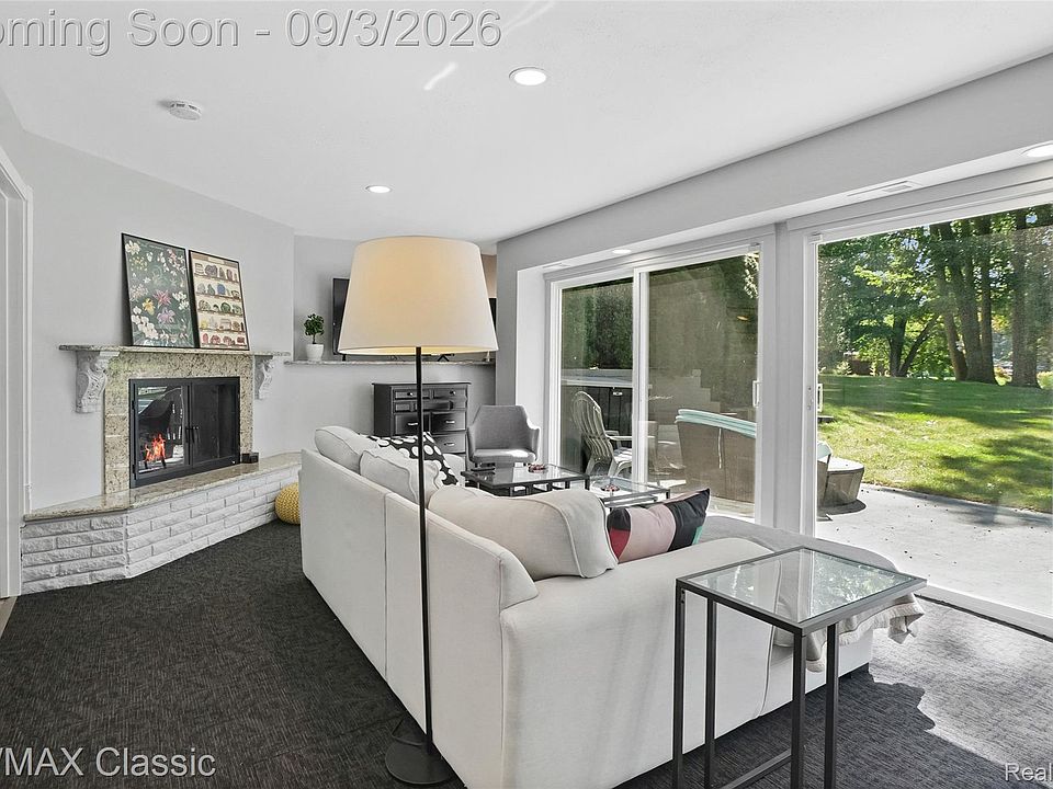 7514 Capri Dr, photo 17