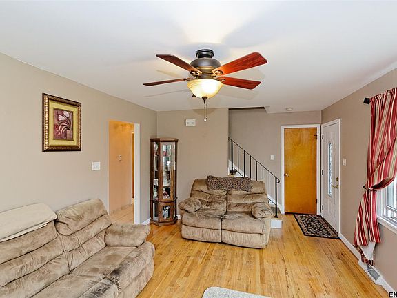 5th image of 63 Waterman Ave