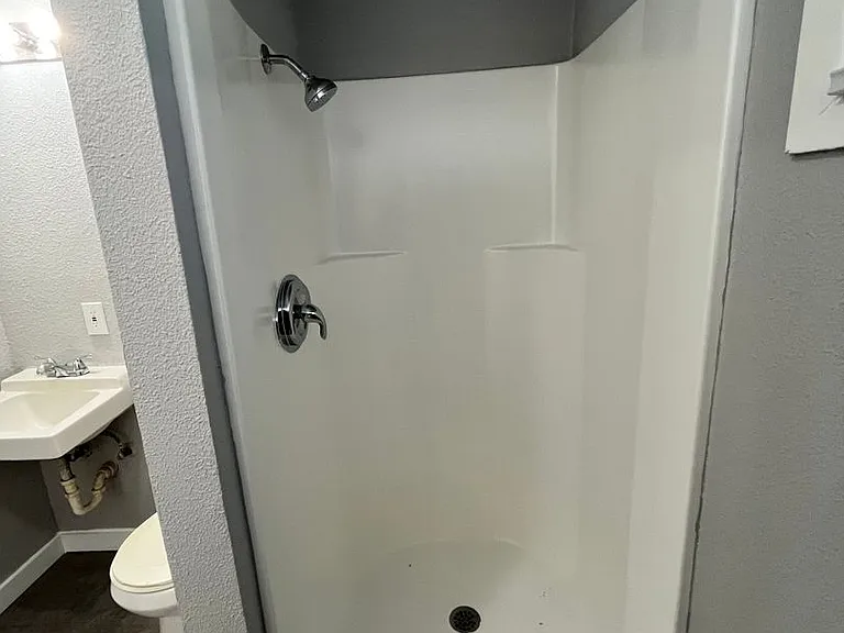 193 Rosewood Dr NW — Photo 17