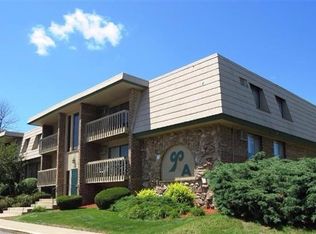 8137 Cedar Point Dr, Crown Point, IN 46307