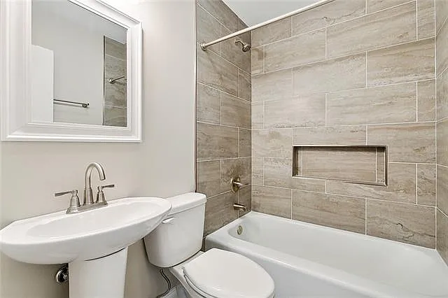212 Hunt St #B — Photo 6