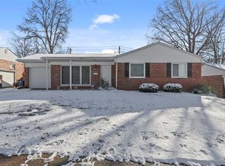 8622 Spoon Dr, Saint Louis, MO 63132