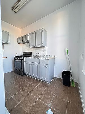 5th image of 59-13 59th Ave #1