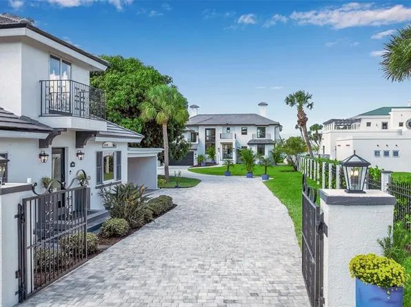 2513 Bayshore Rd, Nokomis, FL 34275