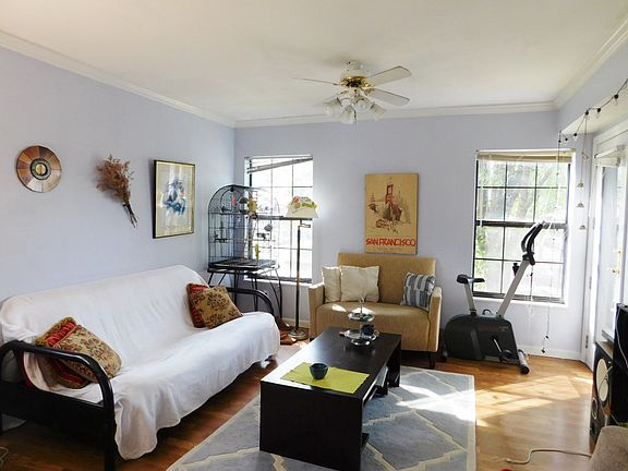 3rd image of 2201 Lake Ave APT 101