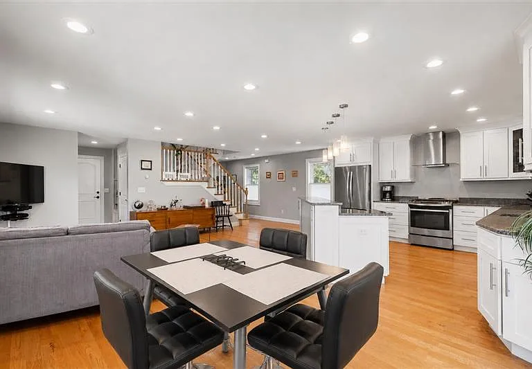 28 Park Ave #1 — Photo 6