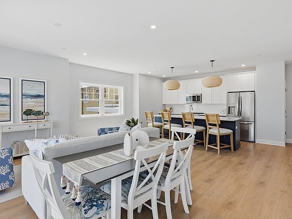 3rd image of 110 W Garfield Ave #101