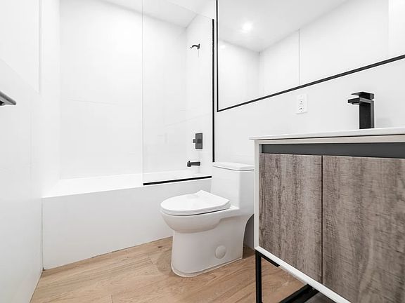 5th image of 1359 Nostrand Ave #4E