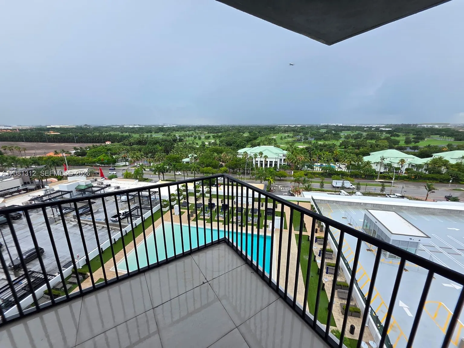 5353 Paseo Condo — Photo 2