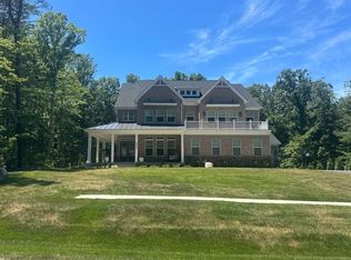 6908 View Park Dr, Burke, VA 22015