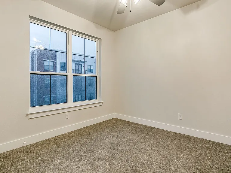 3145 Forest Park Blvd — Photo 44