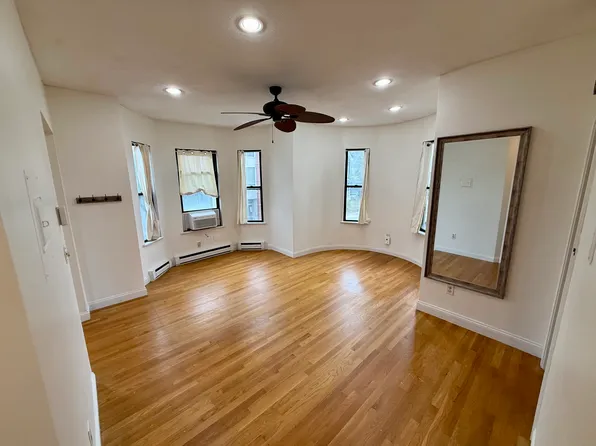 1810 Dorchester Ave APT 1, Dorchester, MA 02124
