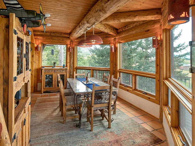 dining room