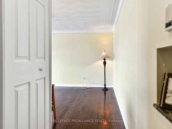 3rd image of 167 Pearl St E #11