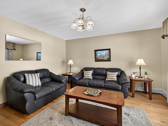4th image of 26 Langley Rd