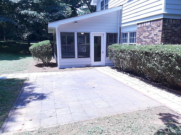 5th image of 1704 Lamancha Dr