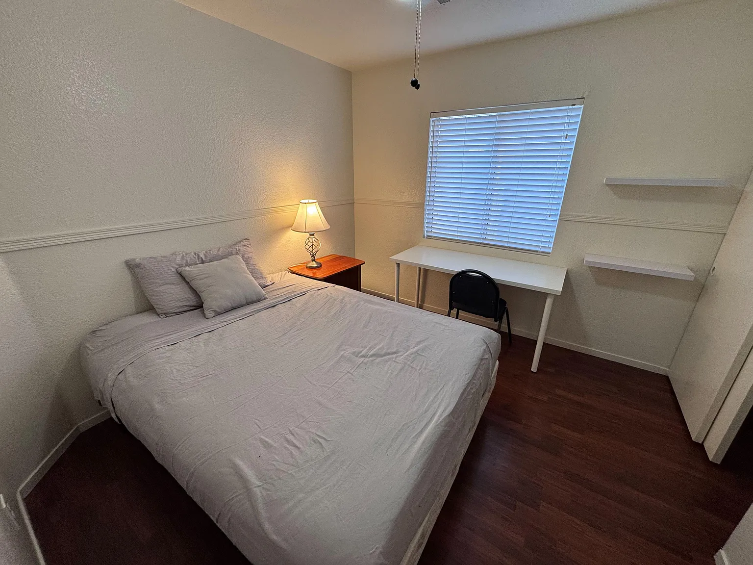 4 bed, 2.0 bath, 1410 sqft, $750 — Photo 1
