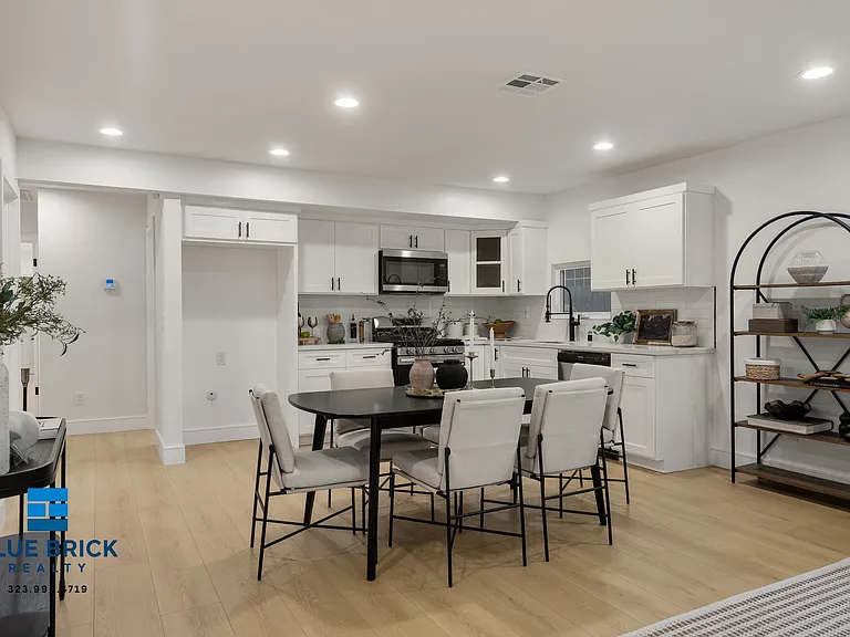 2706 S Cochran Ave #2706 — Photo 5