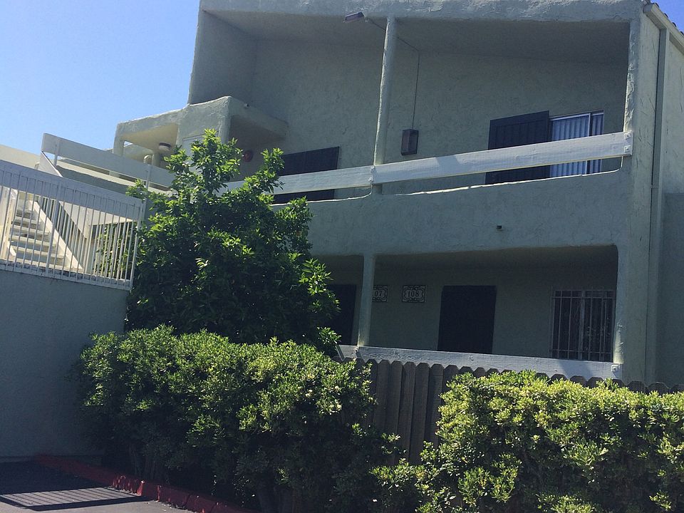 1st image of 160 East St