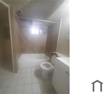 3rd image of 3650 W Toulouse St #B