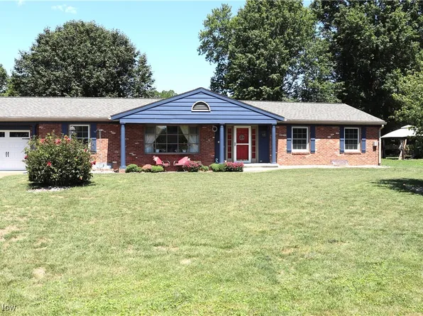 102 Chippewa Dr, Marietta, OH 45750