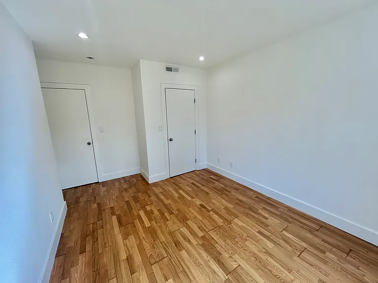 1379 Revere Ave #B — Photo 26