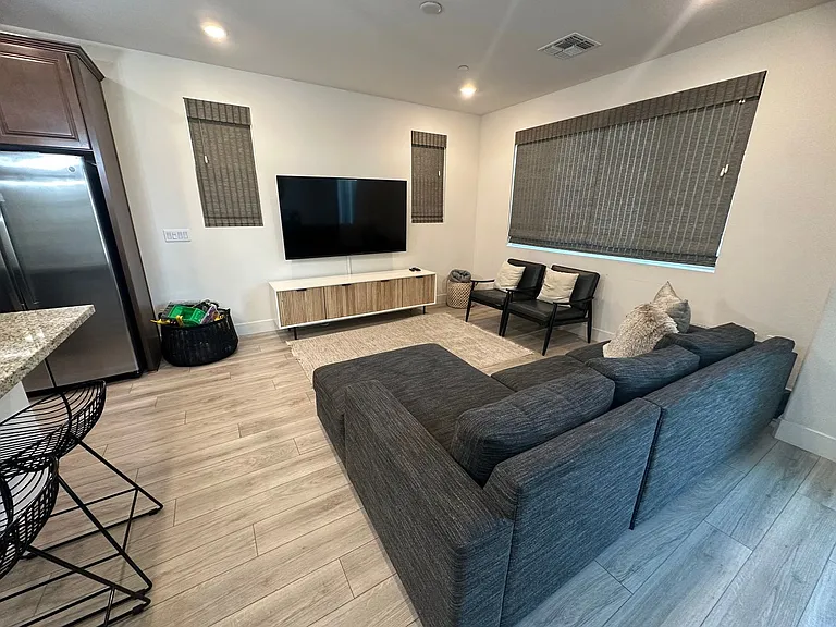 8877 Solo Way — Photo 33