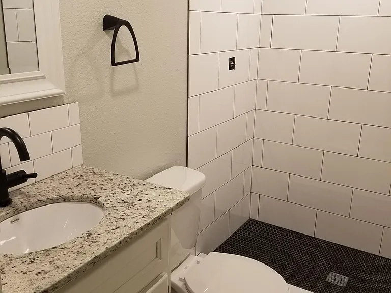 985 N Lewis Pl — Photo 24