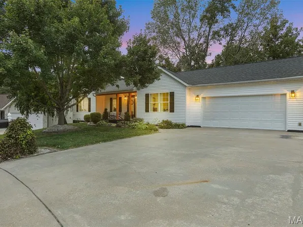 2105 Brookview Ct, Washington, MO 63090