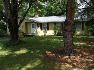 4604 Red Fox Dr, Manlius, NY 13104