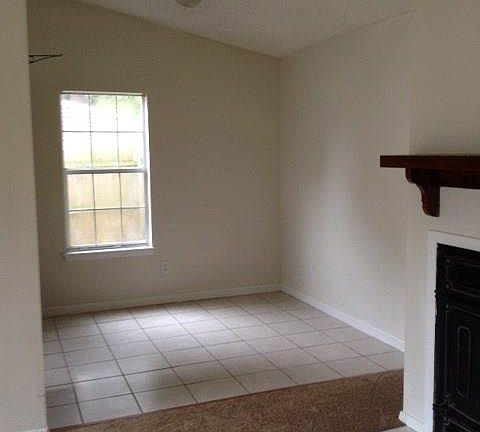 4th image of 1203 Erin Ct