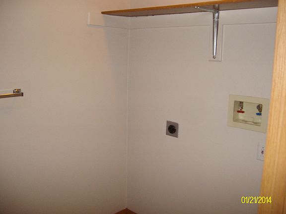 4th image of 1150 34th St APT 9B