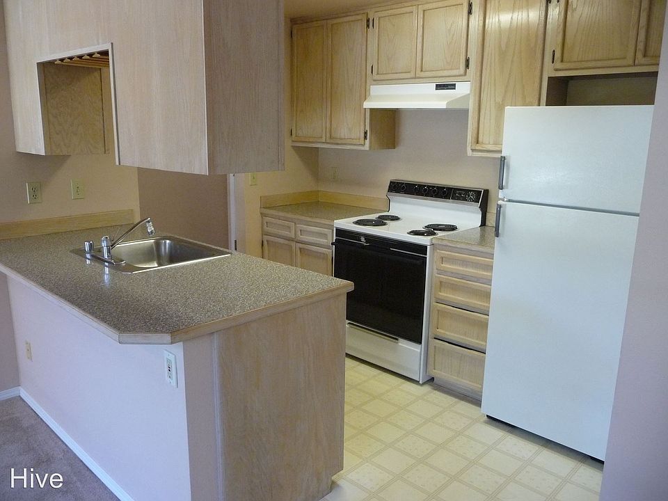 1st image of 5307 Ravenna Pl NE APT 05