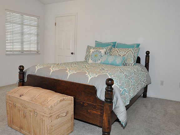 Master Suite walk in closet