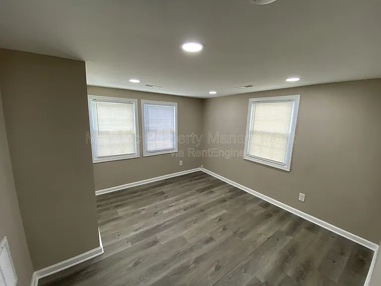 419 Palmer St — Photo 5