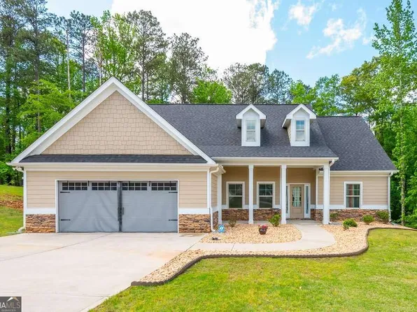 349 Smallwood Ln, Douglasville, GA 30134