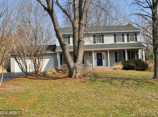 9832 Cobblestone Dr, Warrenton, VA 20186