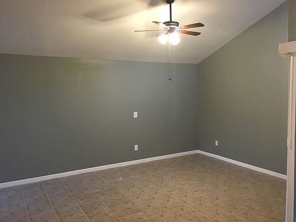 2nd image of 10601 Fairfield Village Dr