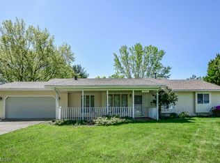 3424 Rhapsody Ln, Clinton, OH 44216