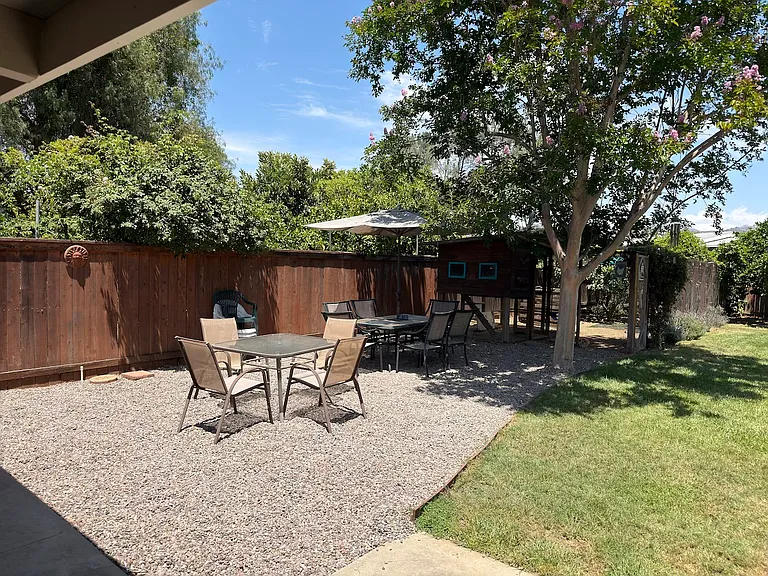 13919 York Ave — Photo 24